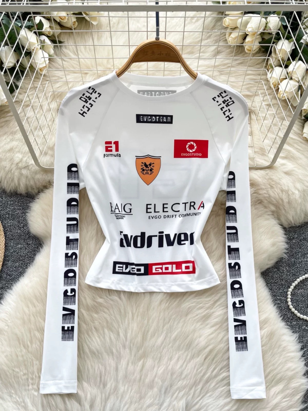 In bloom top CTO757 image