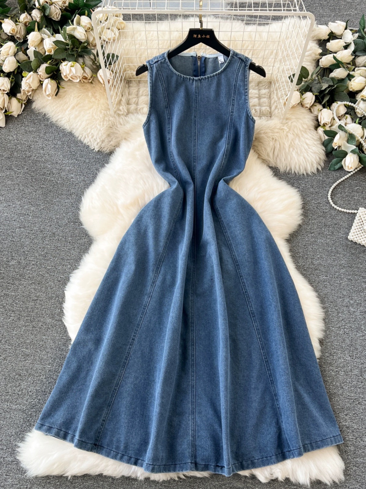 Take the hint dress DD55