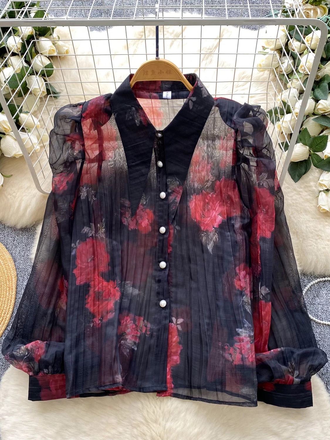 Passionate embrace blouse BE403