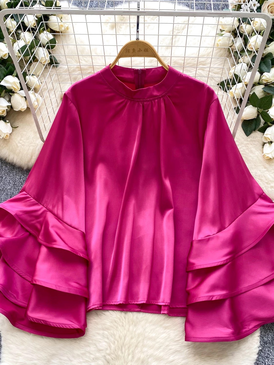 Whispering slay blouse BE402