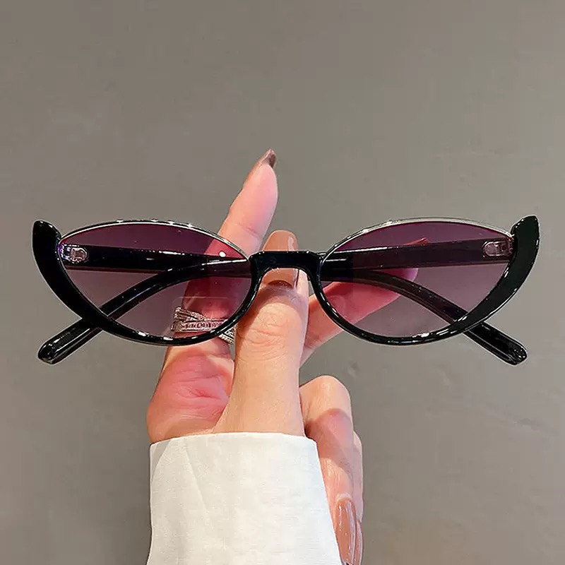 Pretty and proper glasses AC183 image