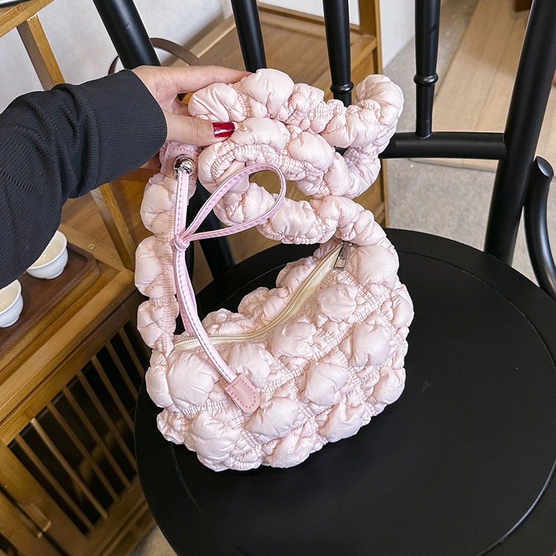 I am limited stock puffy bag