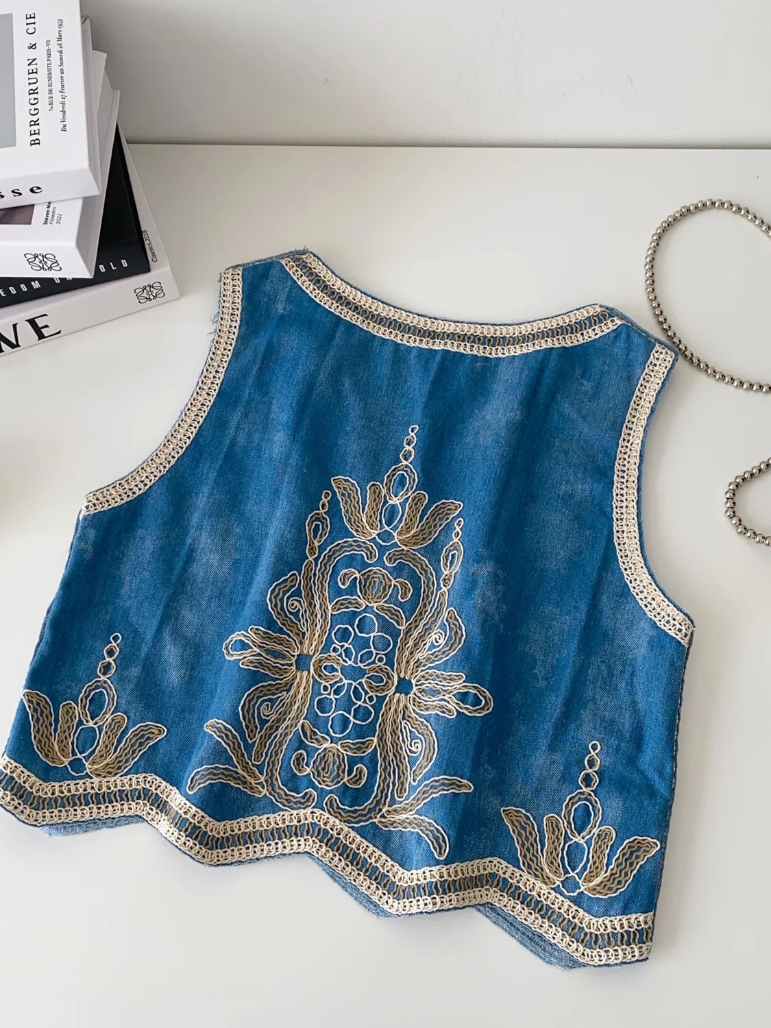 Merry time embroidery top CTO865 image