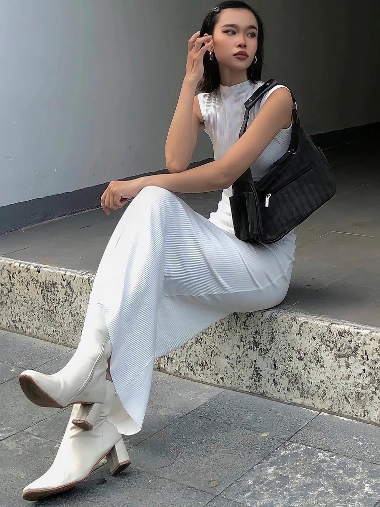 Honey I am not your mate ! I am a VIP gown image