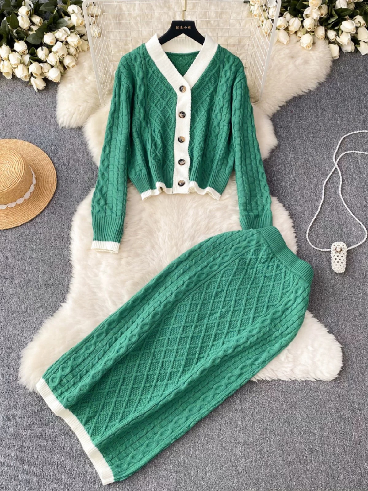 You might cross my mind knitted set KTP275 image