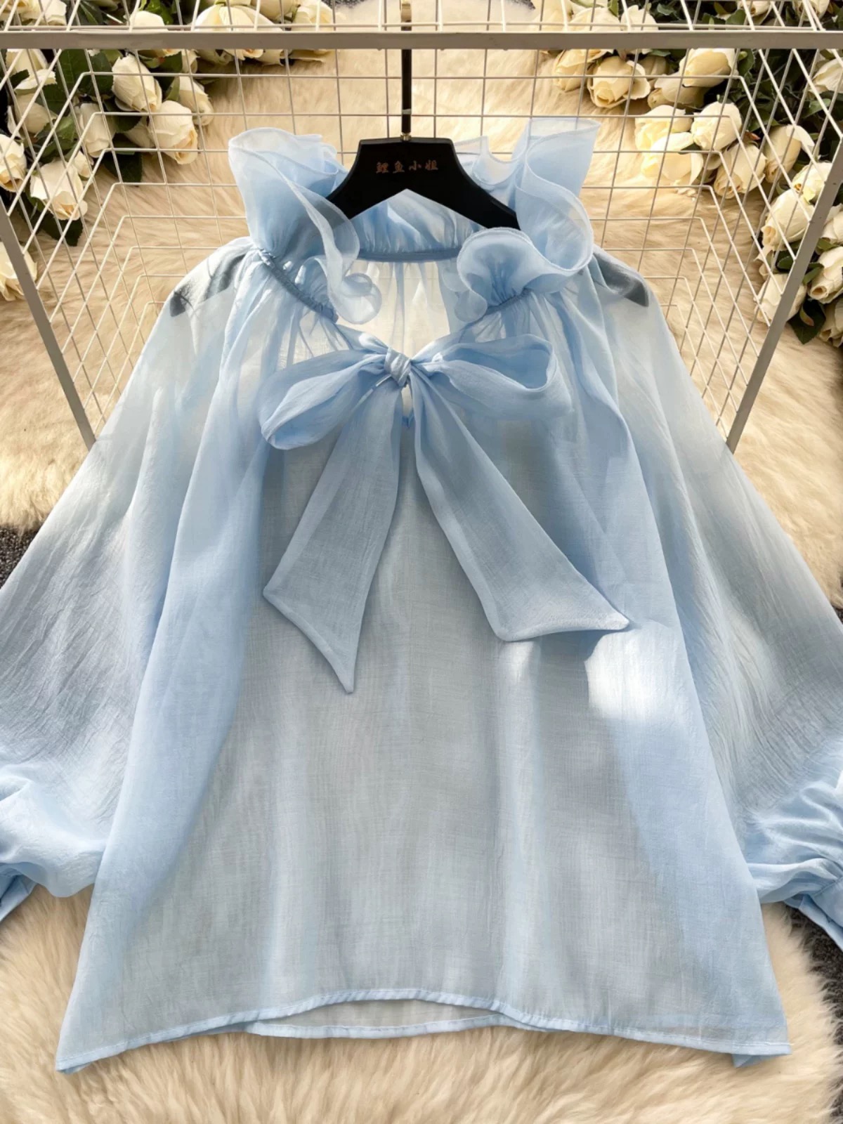 Tied together blouse BE359 image