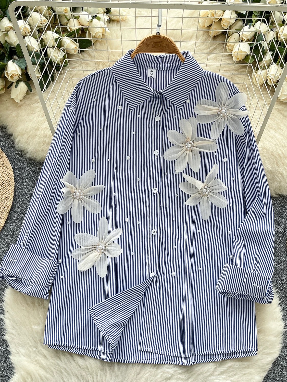 Queen’s movement shirt SH203 images