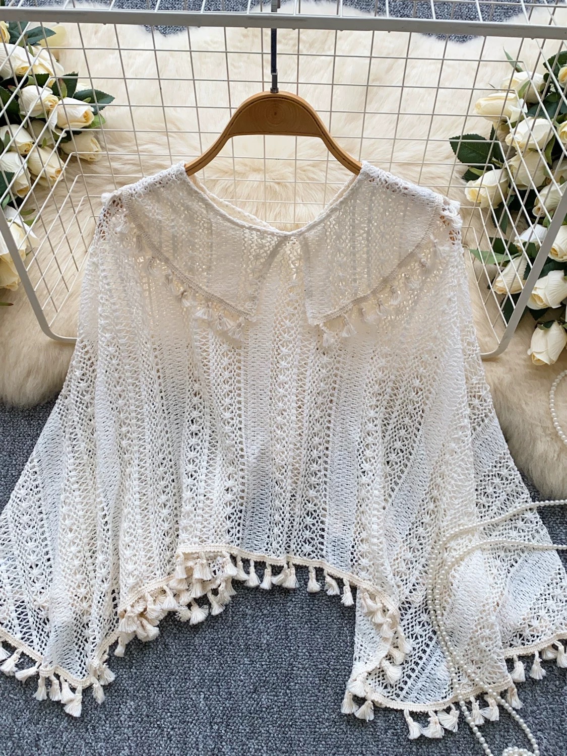 Romance awaits shawl top KTO189 image