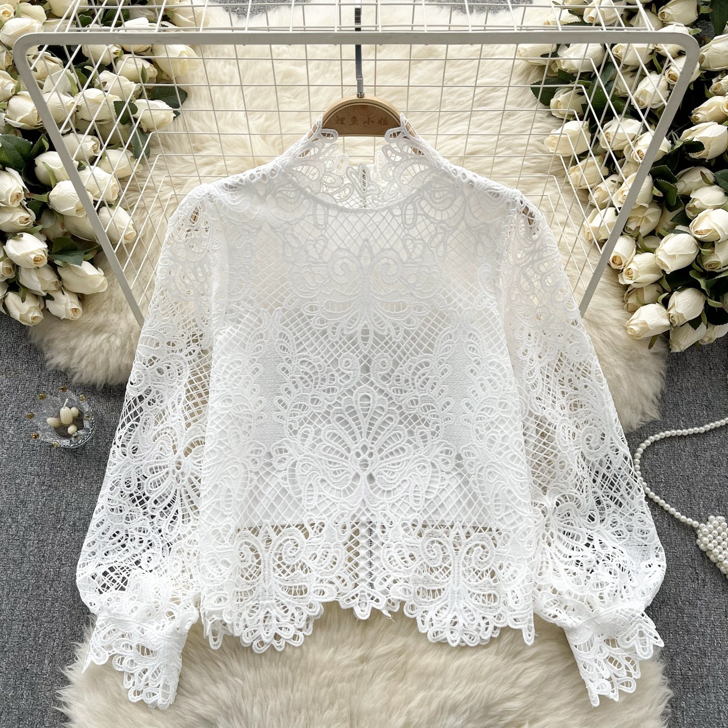 Fun mode lace top FTO122