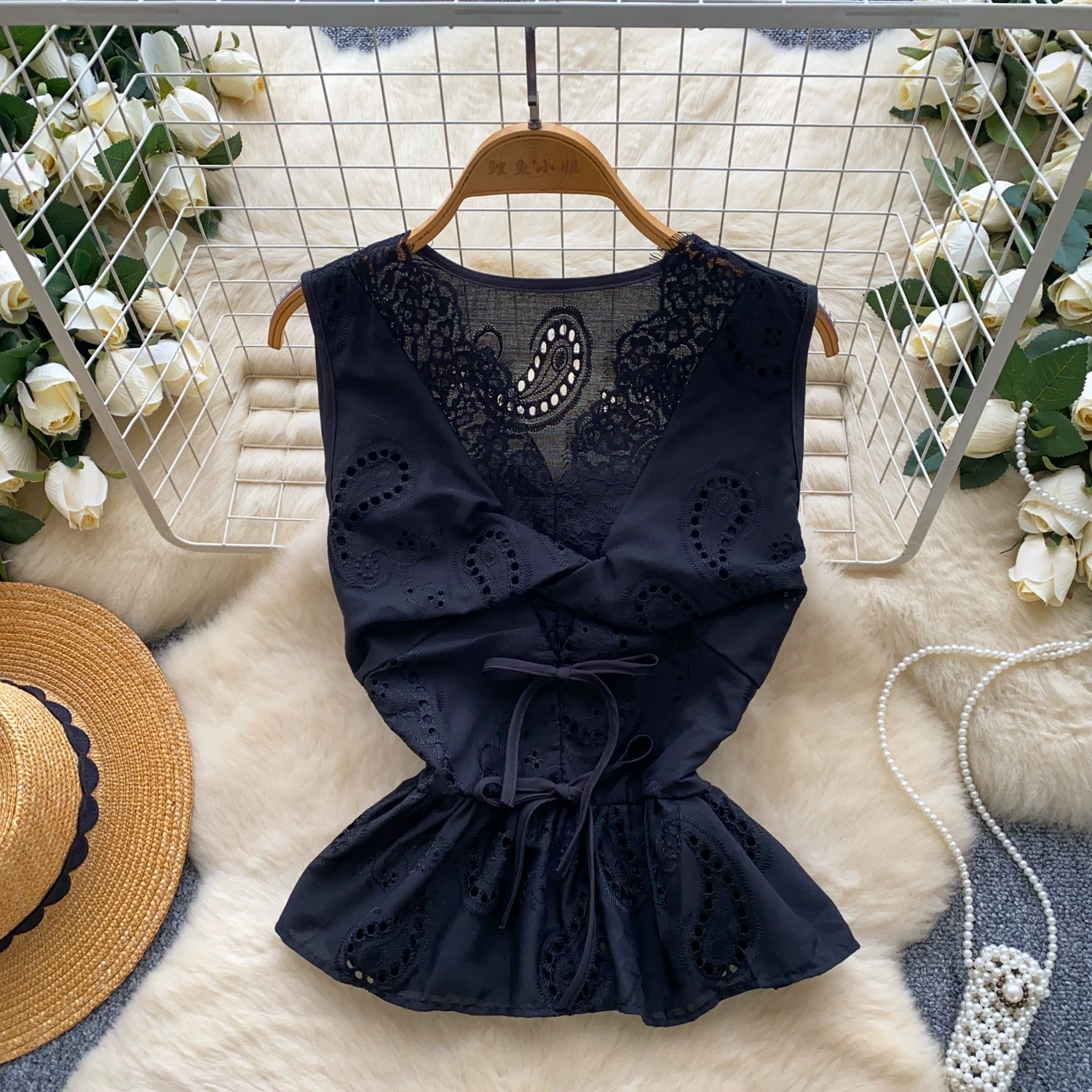 Show some skin lace top CTO882 image