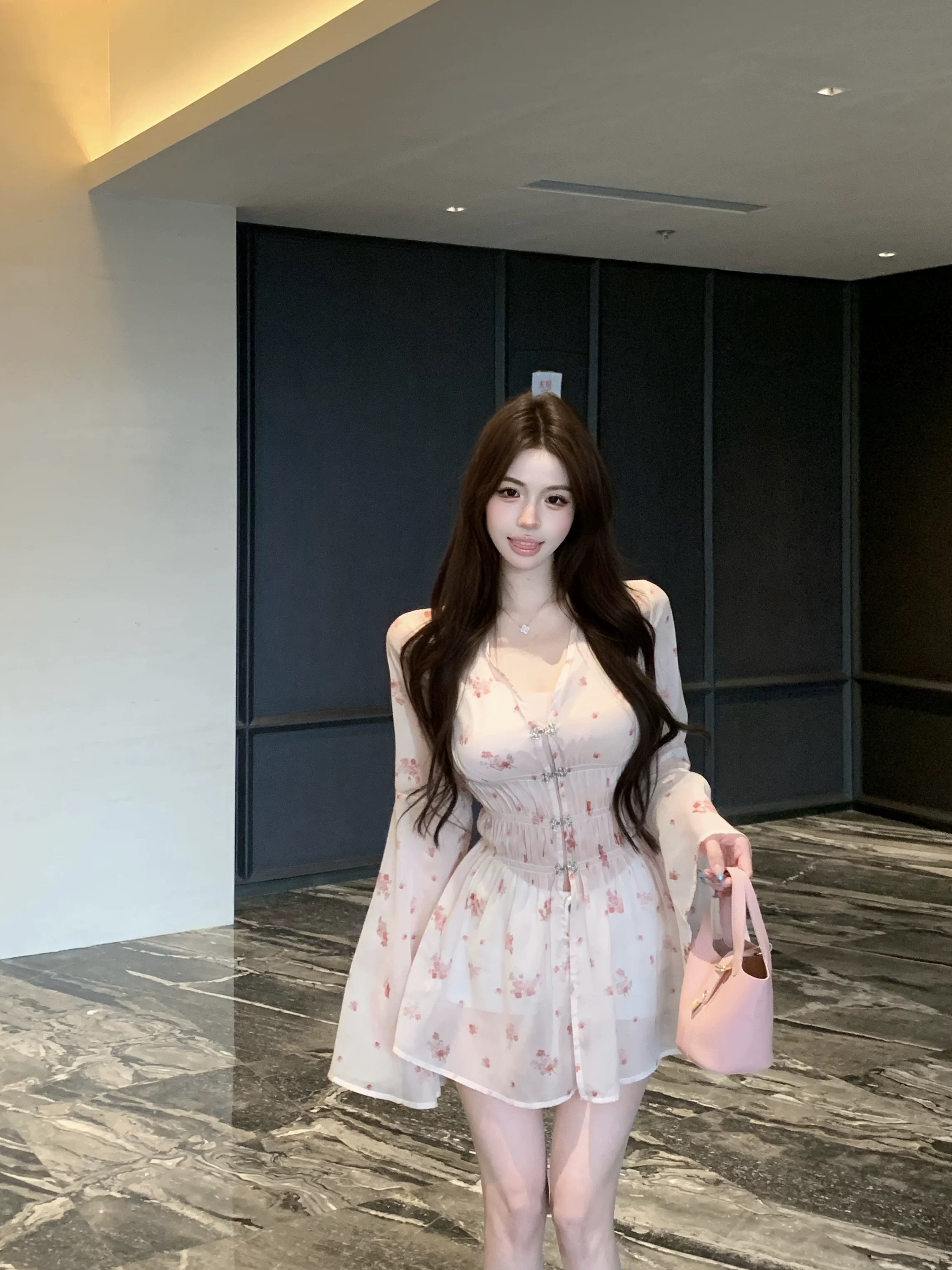 Italian babe Dress CD1735 image