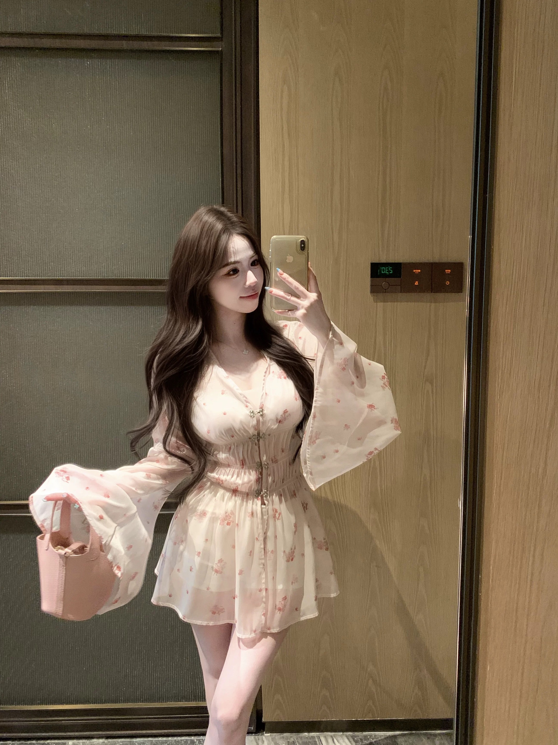 Italian babe Dress CD1735 image