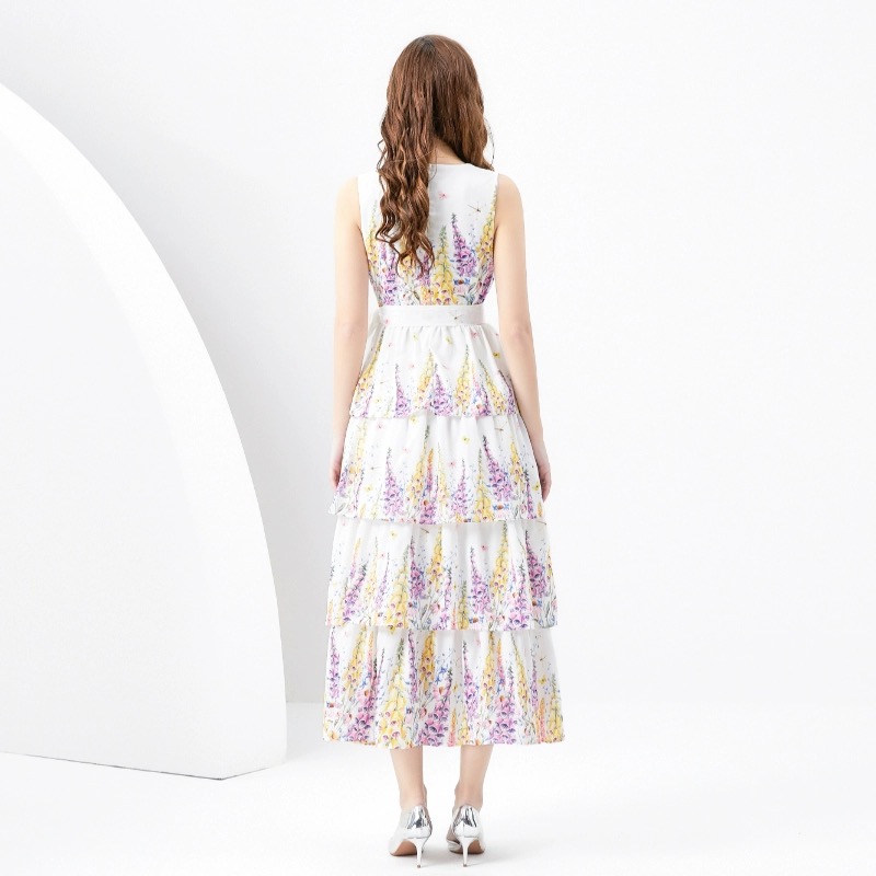 Peak elegance dress ED260 image