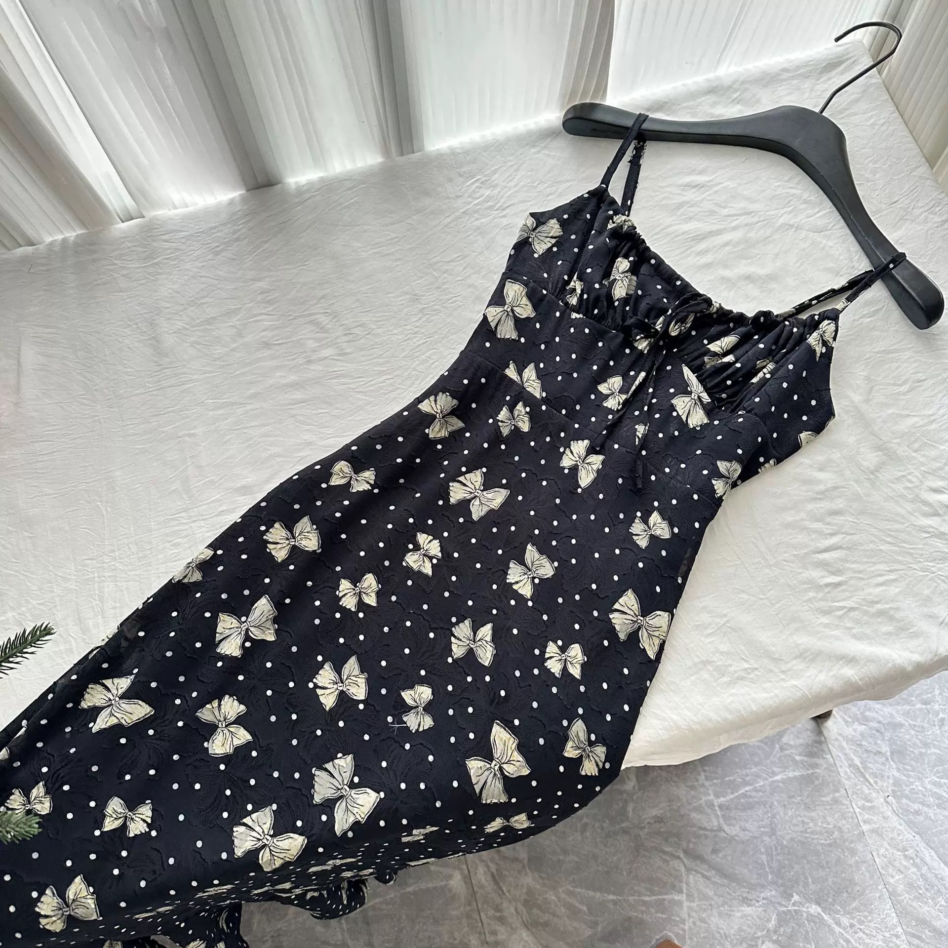 In distress lace dress CD1731 image