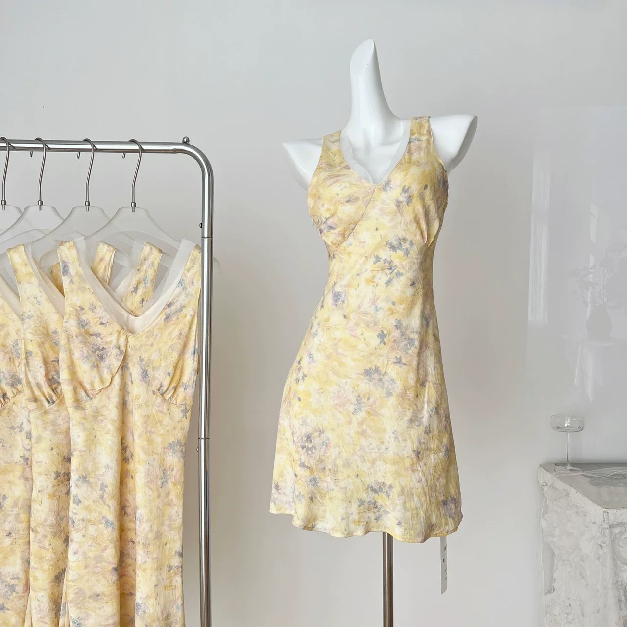 Magnetic attraction dress CD144 image