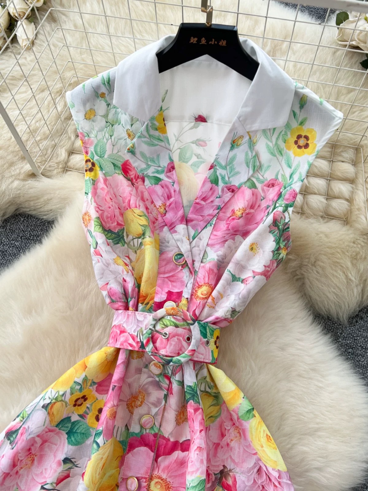 Fall in love with me luxury dress ED209 image