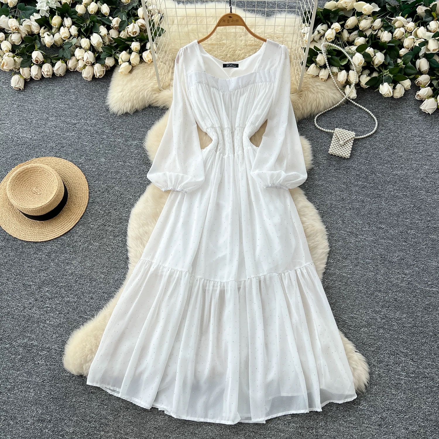 Beauty and the babe sparkle dress CD773 image