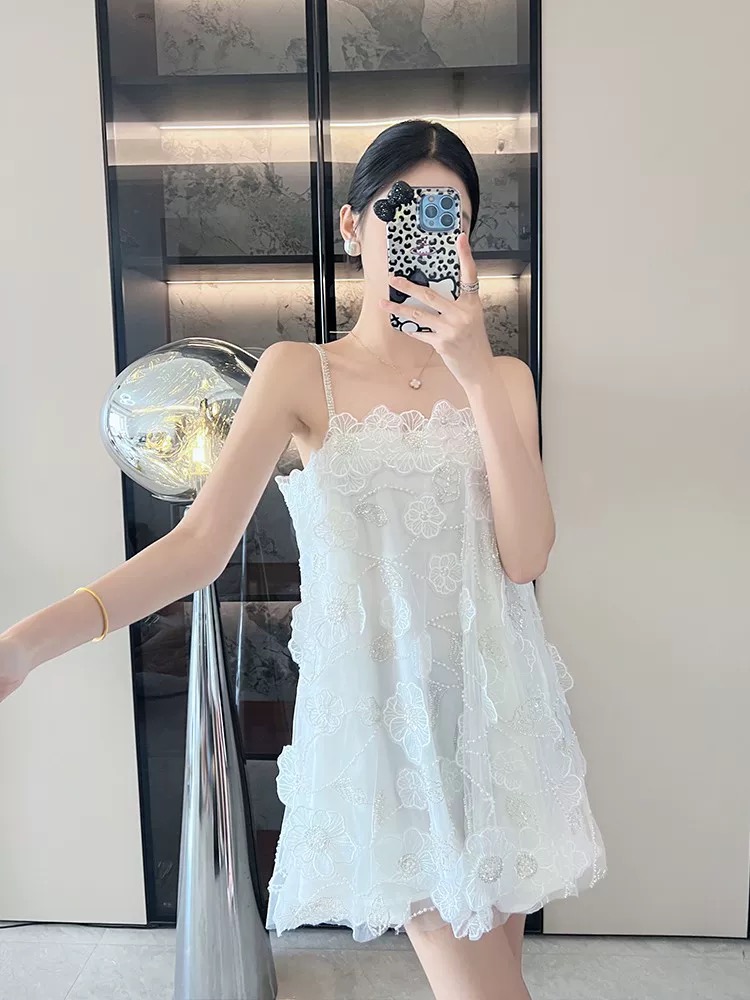 Stepping out lace dress FD950 image