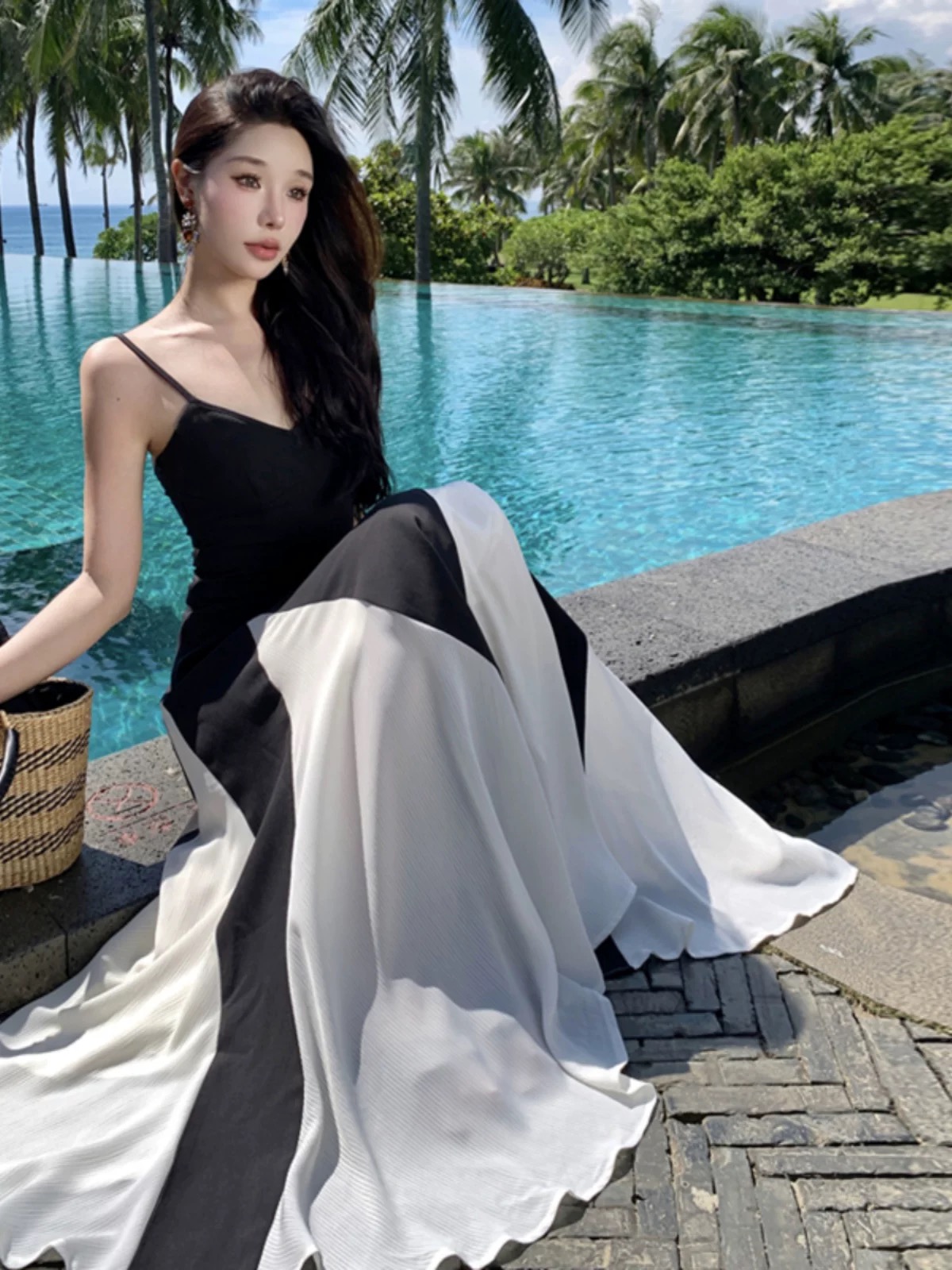 Lavish afternoon lace dress FD587 image