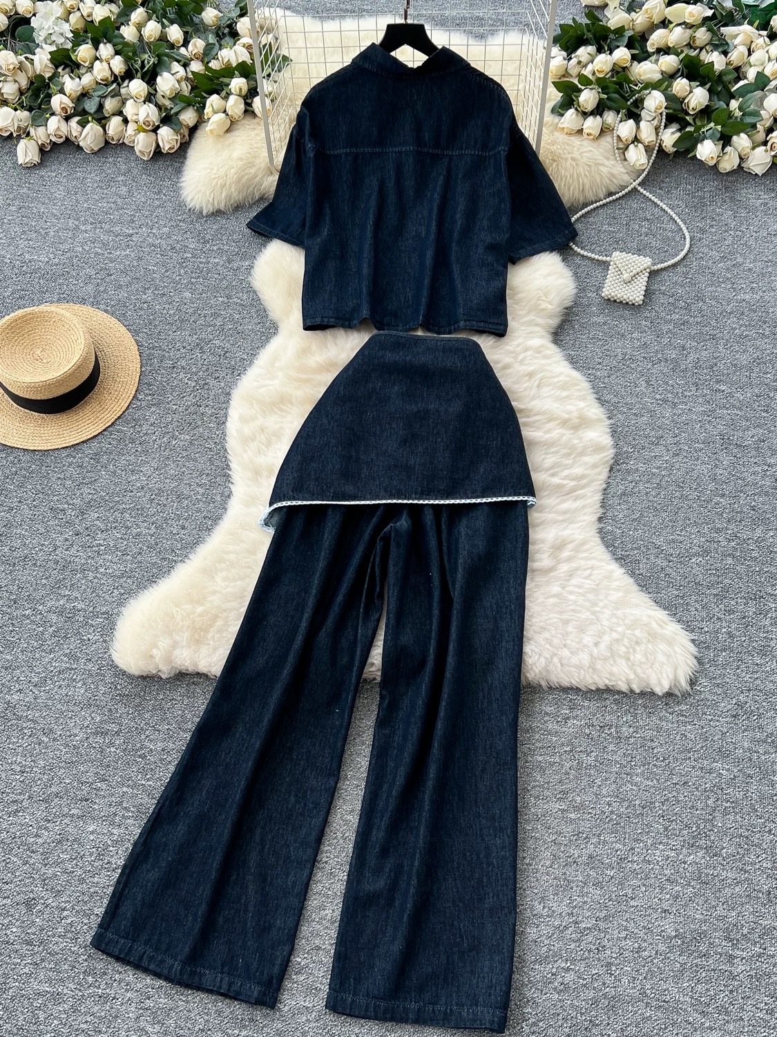 Out for the night set DTP236 image