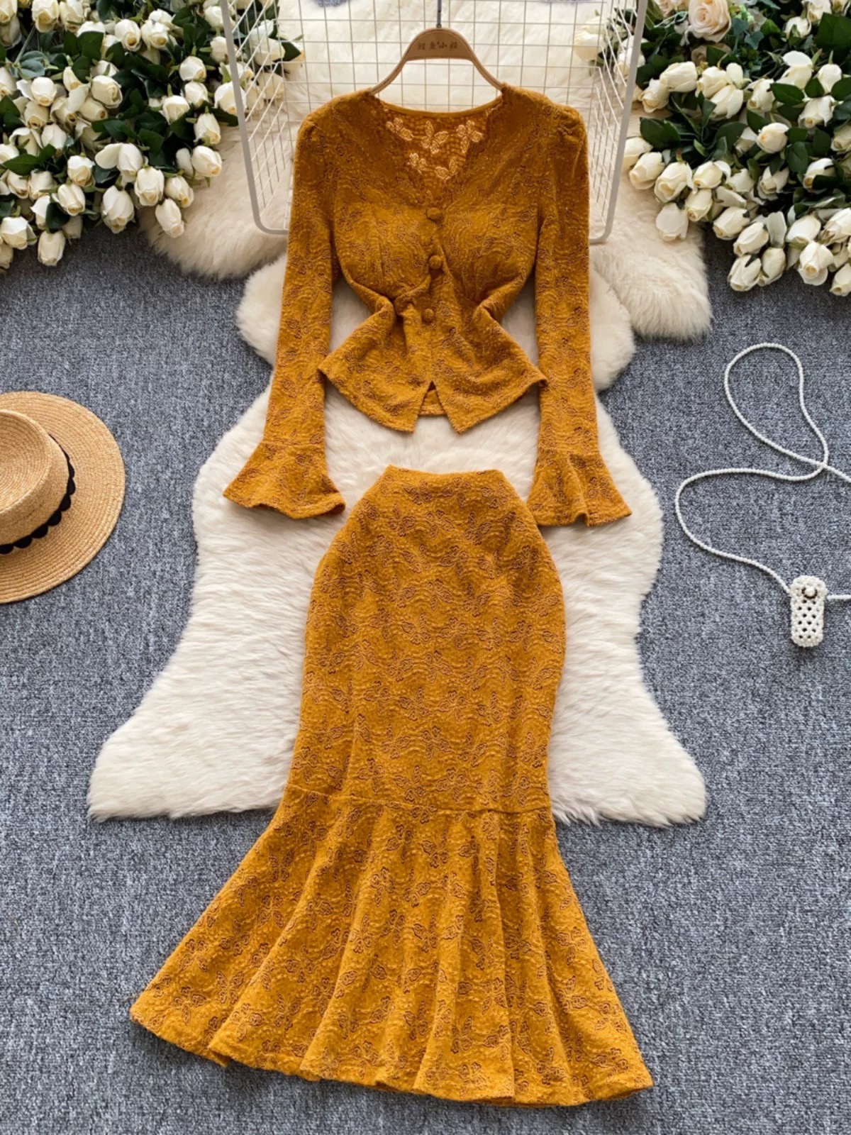 Showing up tonight set FTP261 image