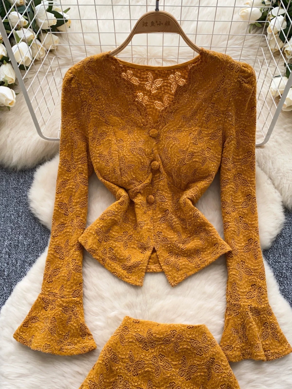 Showing up tonight set FTP261 image