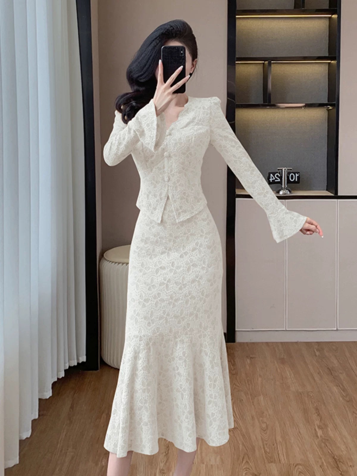 Showing up tonight set FTP261 image