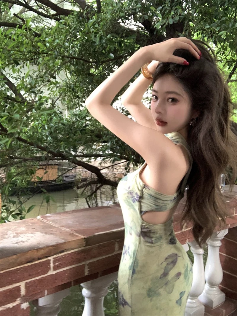 Perfectly classic dress CD942 image