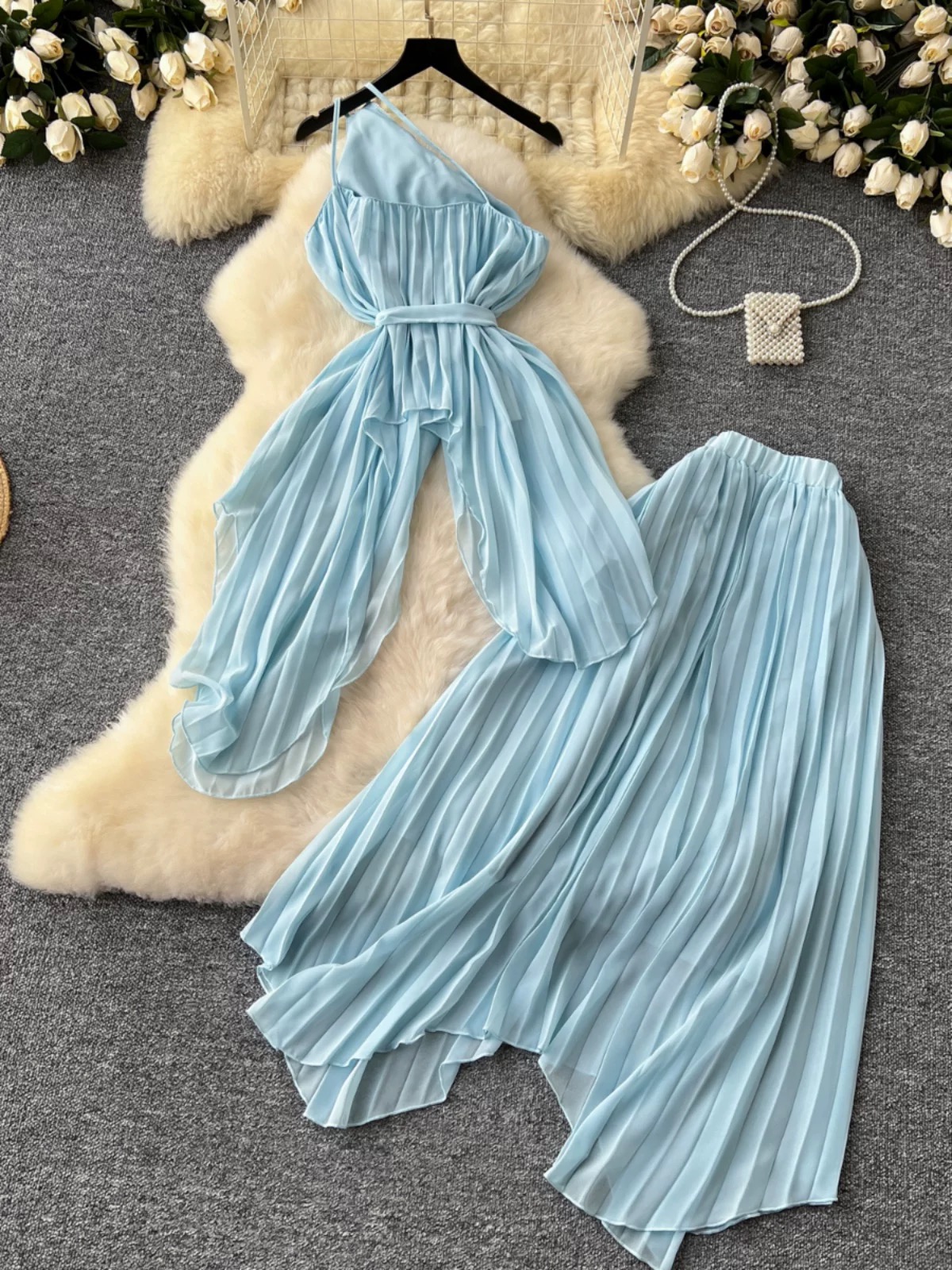 Telling lies set CTP405 image