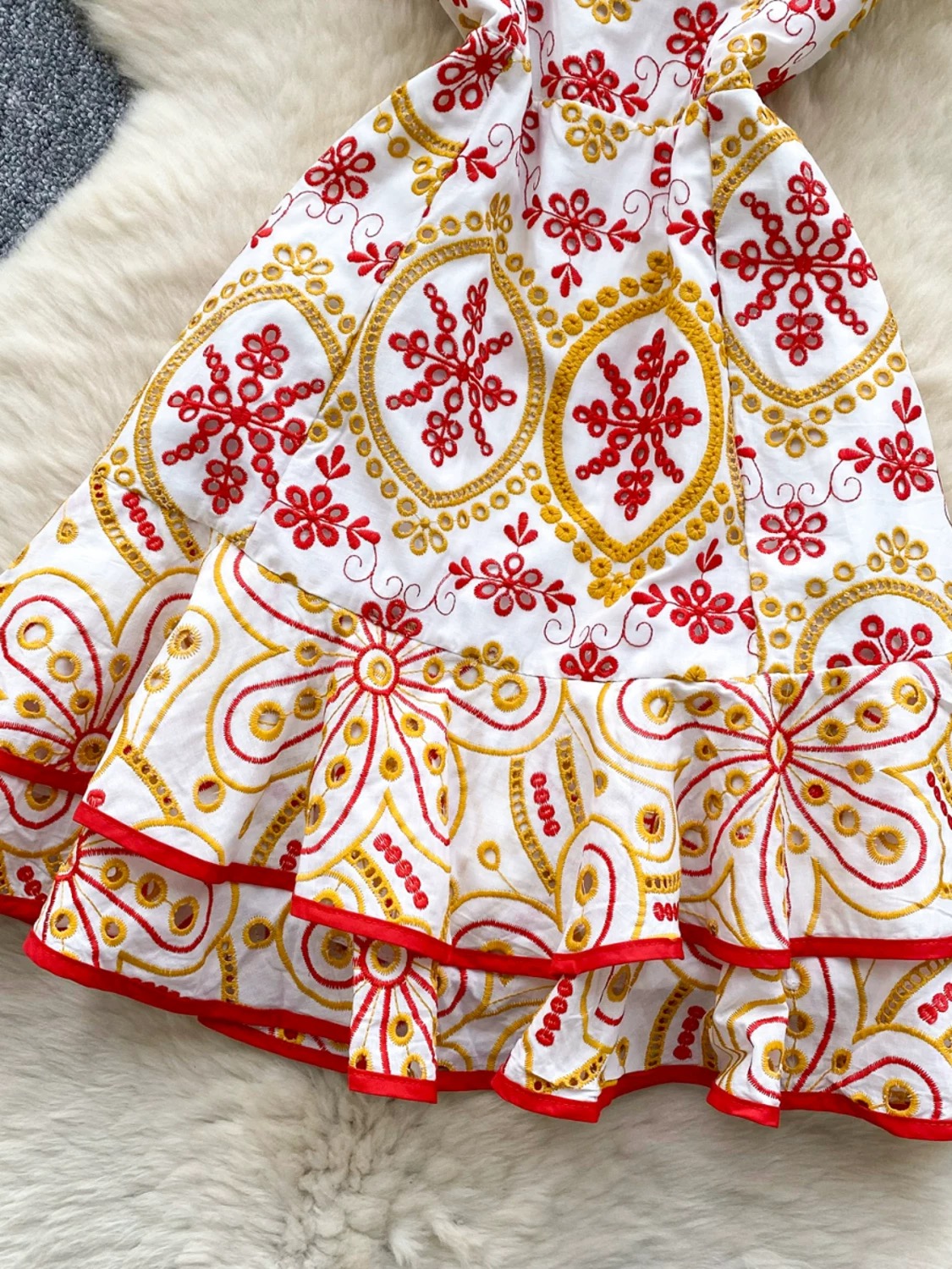 Round of Applause dress CD1440 image