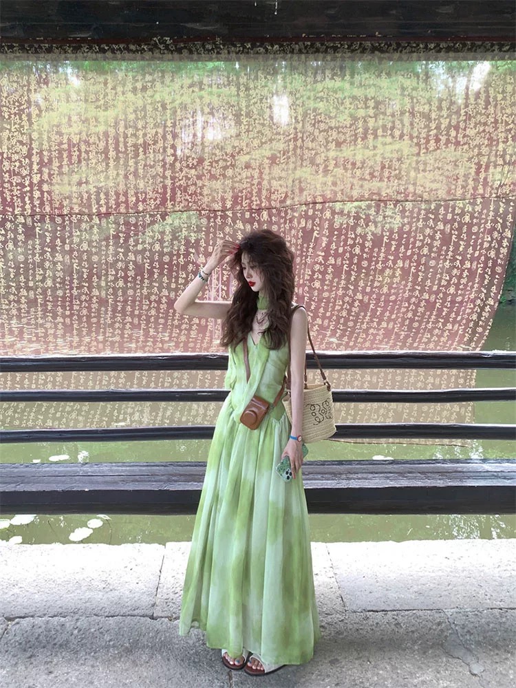 Rich aunty Galactic dress CD366 image