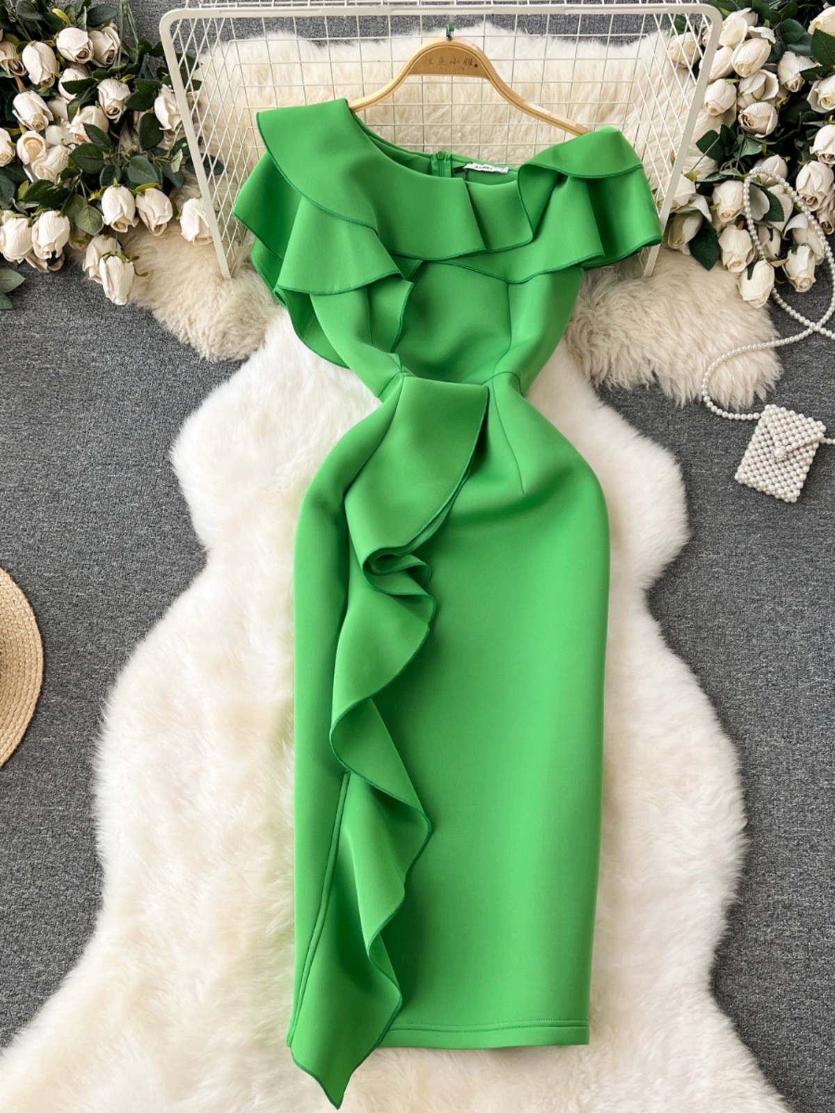 Perfectly classic dress EBC200