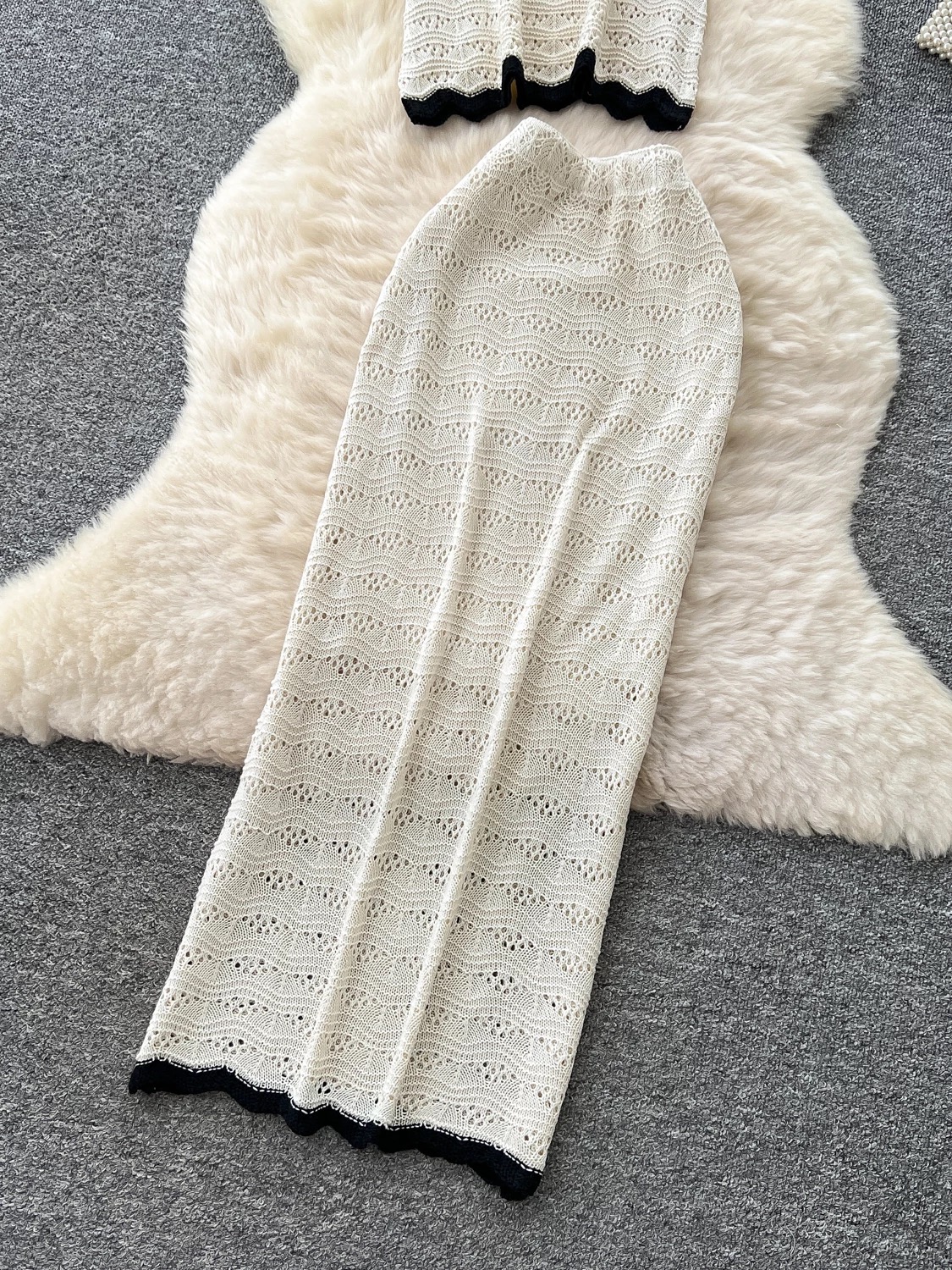 Miss independent set KTP195 image