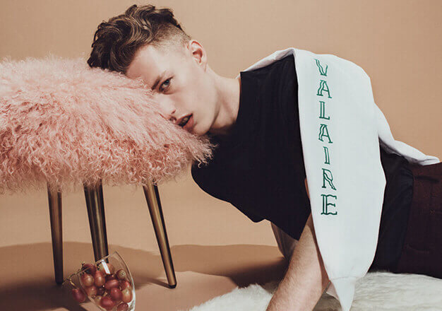 FIND YOUR NEW FAVORITE CLOTHING